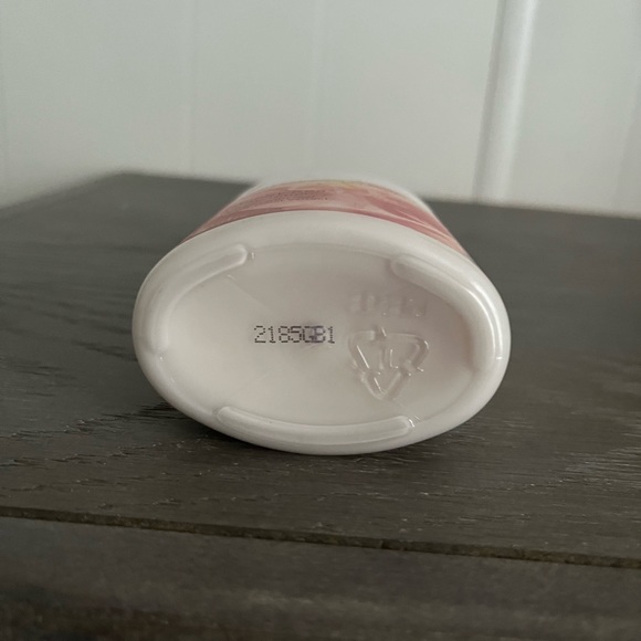 Bath&Body Works Pleasures Sweet Pea Lotion 8oz Partial 90% Full - Picture 6 of 10